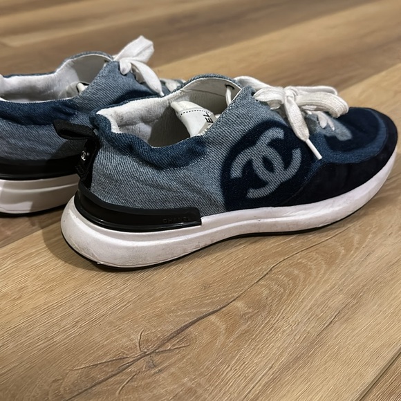Chanel Denim Suede Calfskin Womens CC Sneakers Size 37 Dark Blue - Picture 9 of 10